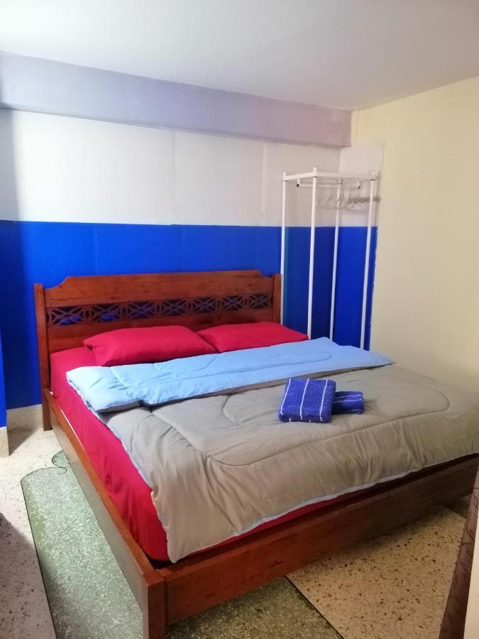 Banphe​ Hostel Buitenkant foto