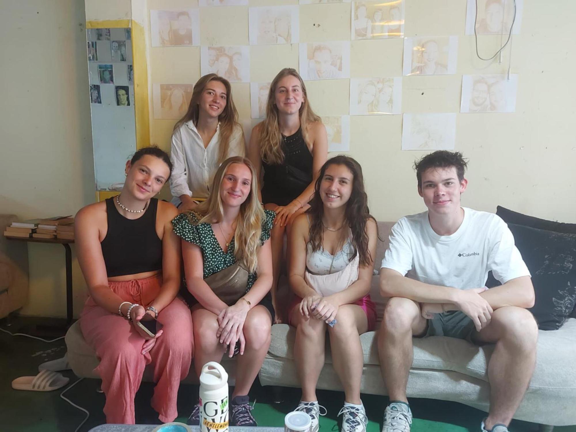 Banphe​ Hostel Buitenkant foto