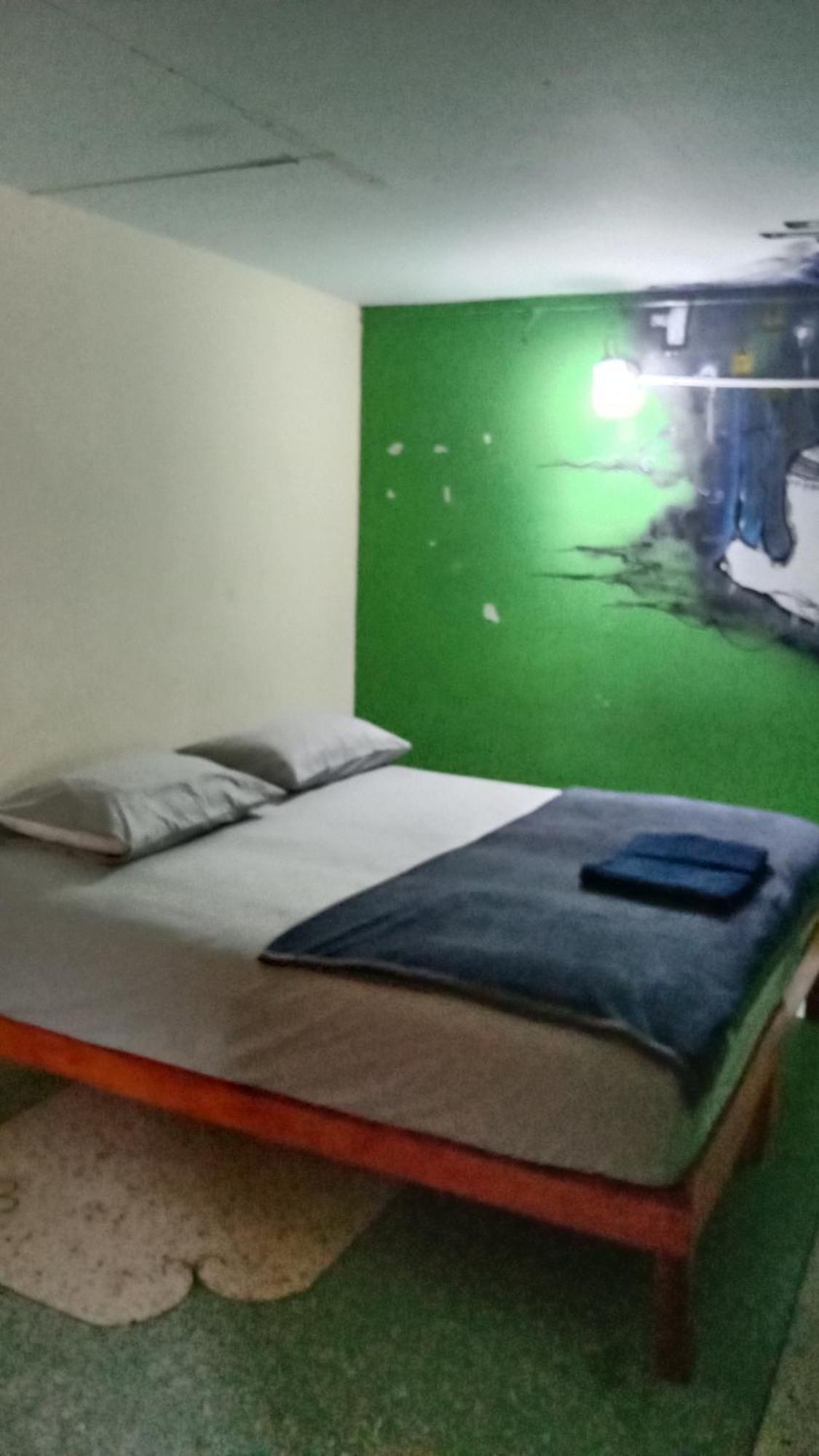 Banphe​ Hostel Buitenkant foto